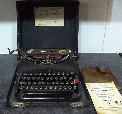 Rare antique 1940s - rare,