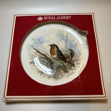 ROYAL ALBERT Plate 'Robin'