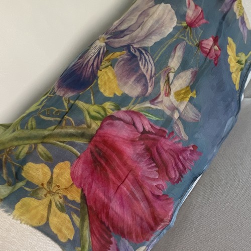Powder floral scarf linen - powder, 70%