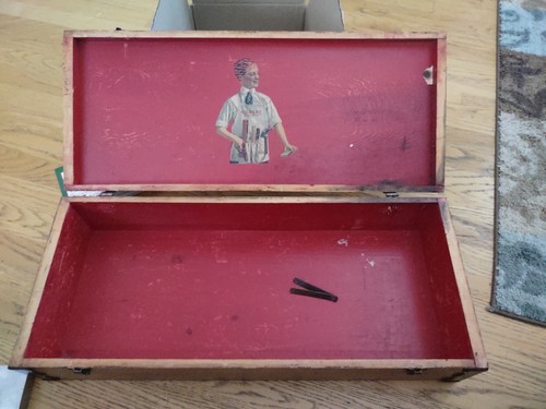 Gilbert antique painted wood - gilbert,