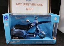 Vespa 1:12 Diecast Primavera