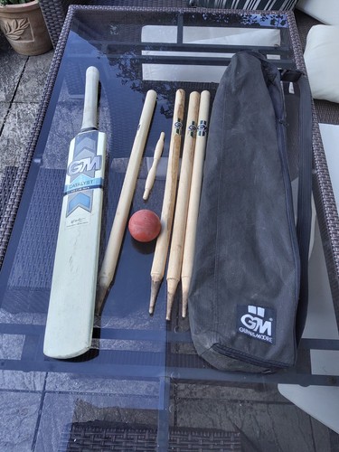 Gunn and moore hit six - moore,