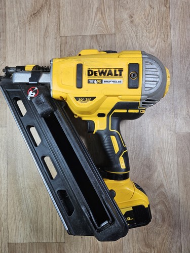 Dewalt 18v dcn692 nail - dewalt, gun