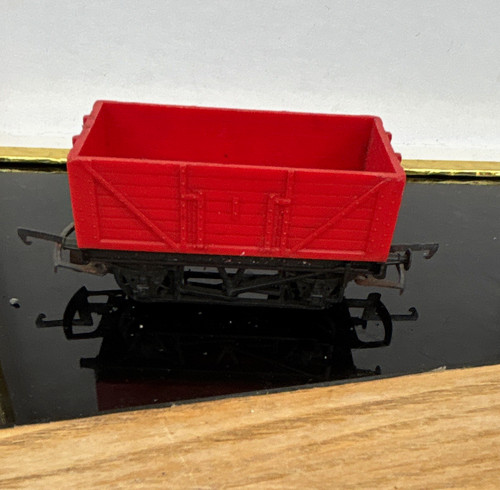 Tri ang gauge - gauge, red