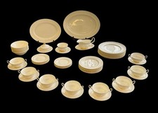 ROYAL ALBERT VAL DOR 58 PIECE