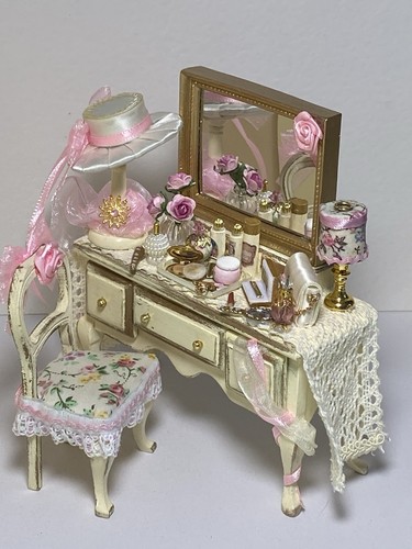 Dolls house 12th scale - 1/12th,