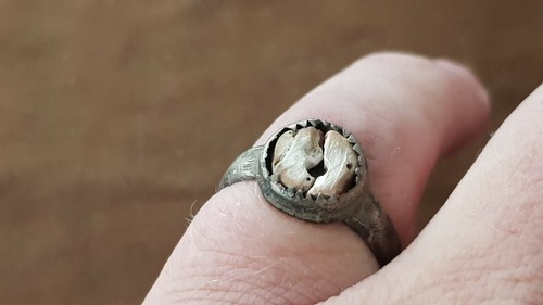 Unique stunning roman - &,