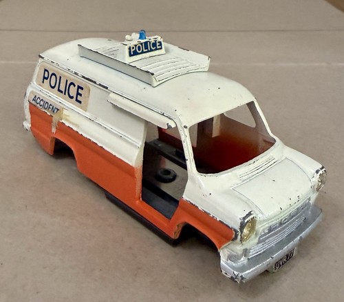Dinky police transit van 287 - police,