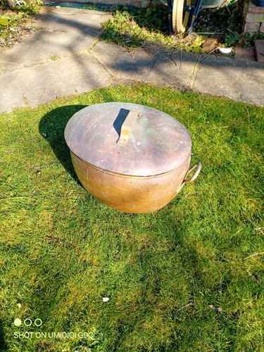 Large copper pot - large,