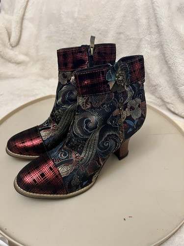Vintage whimsigoth floral - vintage,