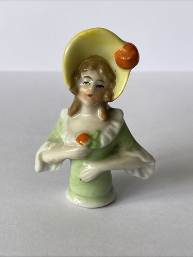 Beautiful vintage hand - vintage, 2”