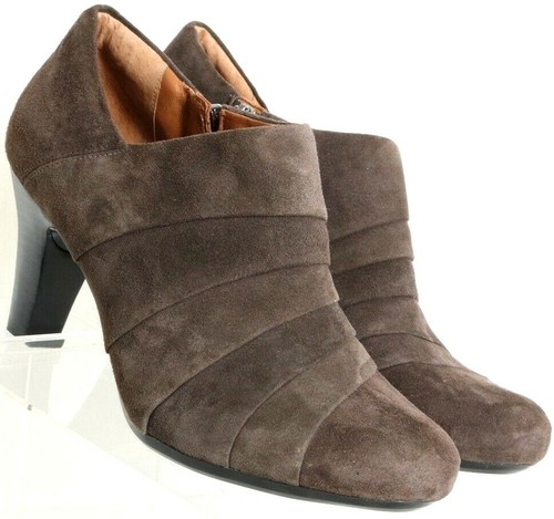 Clarks artisan society - clarks, ii