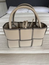 Mode Pelle Brand New With Tags