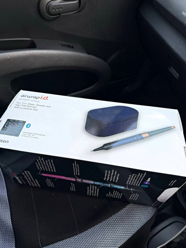 Dyson airwrap set - airwrap,