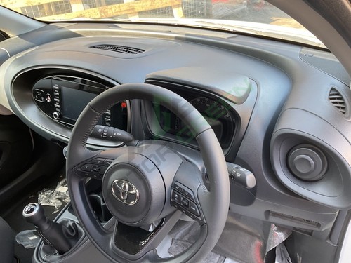 Toyota aygo 2022 door - x,