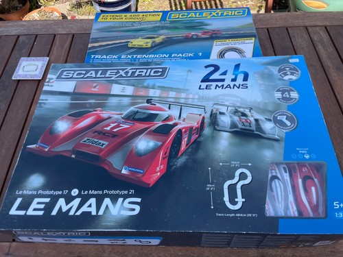 Scalextric 24hr mans set - scalextric,