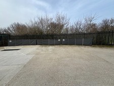 3 x Isabella Windbreak