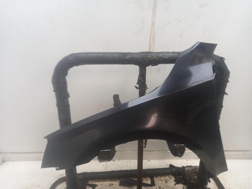 Skoda octavia left - front, wing