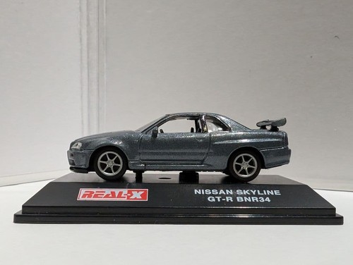 Real nissan skyline - real-x, 1/72