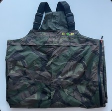 ESP Stash Camo Salopettes Small | Terry Hearn DPM Wind & Waterproof Carp Gear