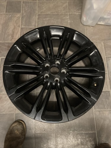 Genuine range rover velar - genuine,