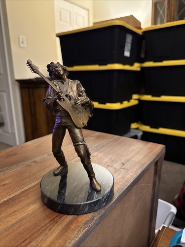 Jimi hendrix bronze - jimi,