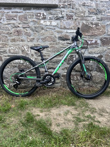 Cube 240 race - cube, 24”