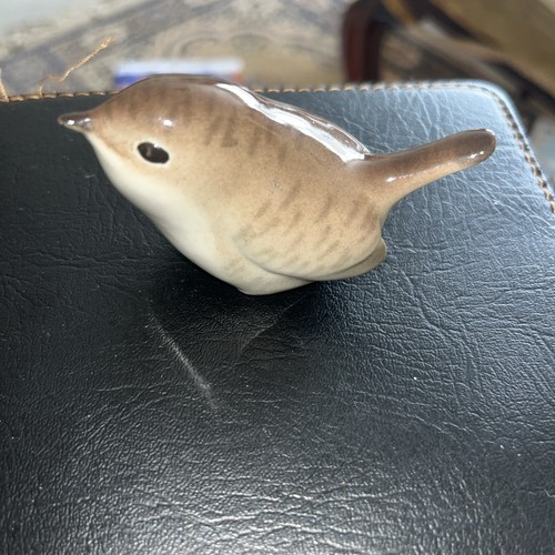 Lomonosov wren bird porcelain - bird,