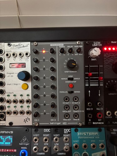 Behringer system 100 182 - 100,