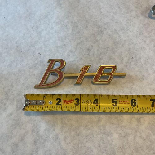 Volvo b18 trunk - volvo, emblem