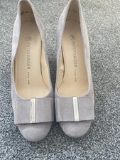 Peter Kaiser Women's Court