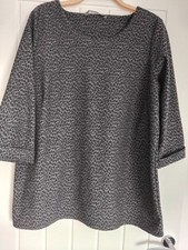 ladies bonmarche animal print 3/4 sleeve jumper size 18