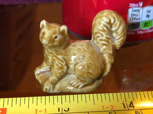 Wade brown squirrel - brown, c