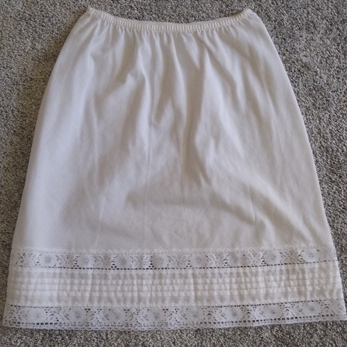 Vintage white slip skirt lace - vintage,
