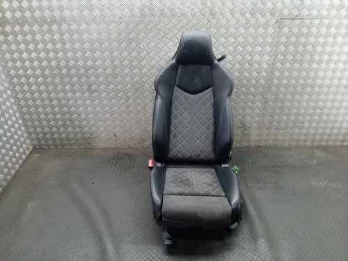 Audi seat front half - front,