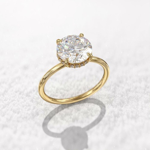 Carat round cut solitaire - 2,