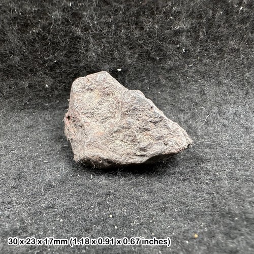 Lodestone magnetite crystal - magnetite,