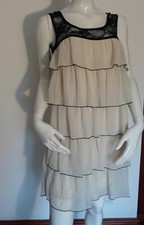 Pepper Tree Womens Ruffle