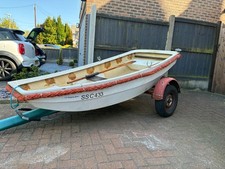Dinghy pram tender rowing boat - dinghy,