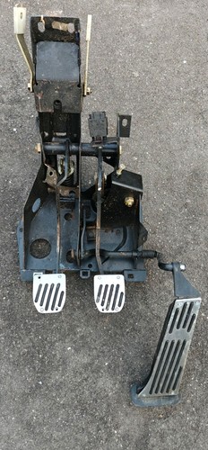 E32 e34 rhd pedal box - rhd, rare