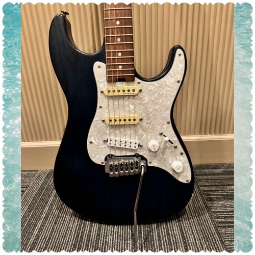 Strat type electric - type,