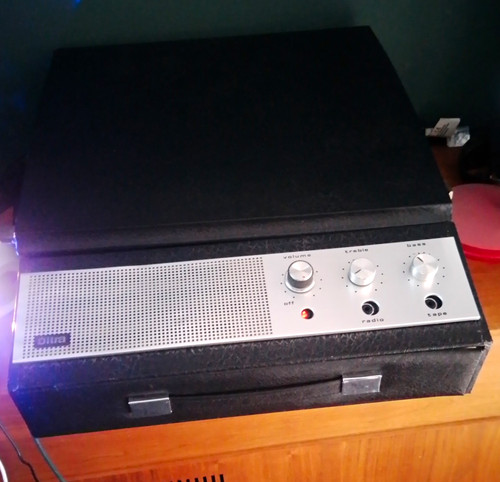 Ultra vintage suitcase record - suitcase,