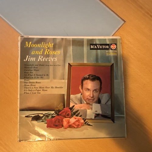 Jim reeves moonlight and - moonlight, roses