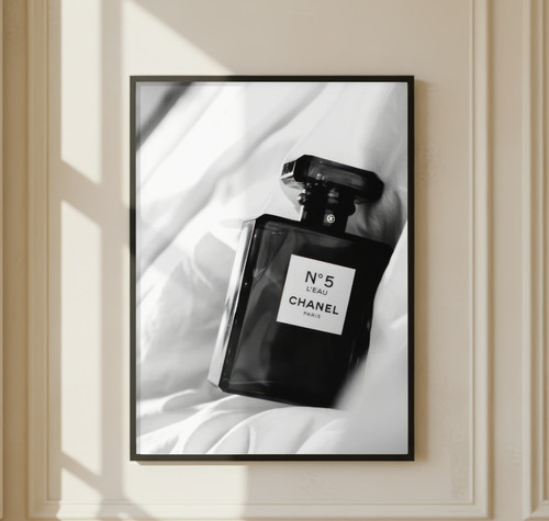 Black chanel perfume art - ,
