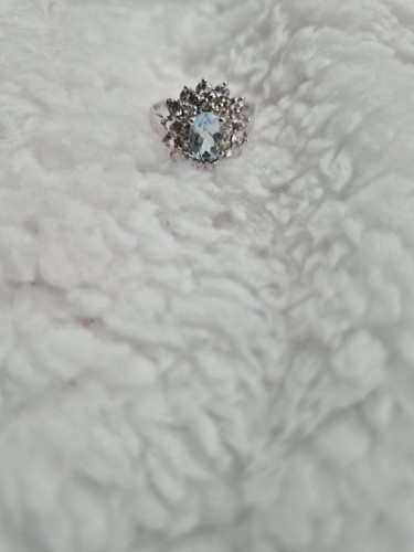 Sparkling 9ct white gold - sparkling,