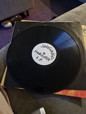 (115) Junkwaffel ‎– The