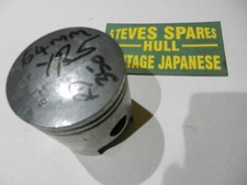 YAMAHA RD350 YR5  PISTON  STD ,1971-1973 ,NOT  DYKES RINGS TYPE  ,NOS .