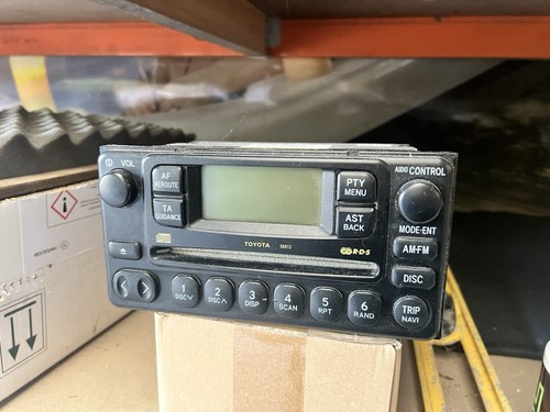 Toyota rav4 oem radio - rav4,