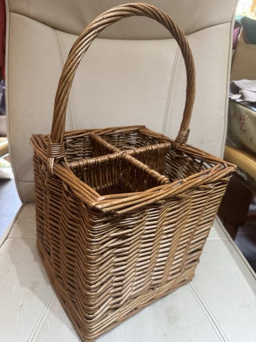 Wicker bottle wine carrier - wicker,