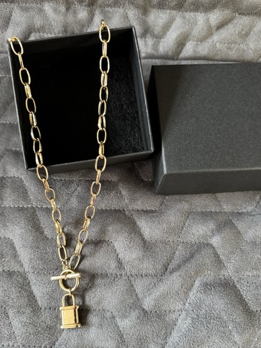 Gold tone metal chain necklace - gold-tone,